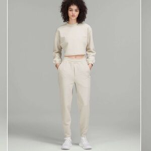 179-$100 *FREE SHIPPING* $286 Lululemon LAB Textured Set (Joggers & Pullover)